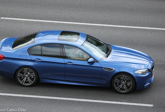 BMW M5 F10 2011