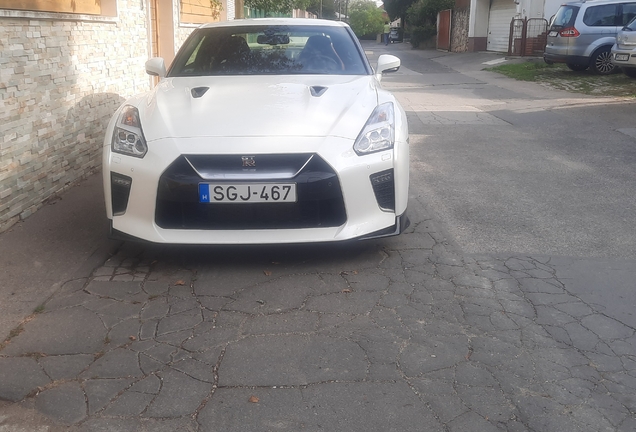 Nissan GT-R 2017