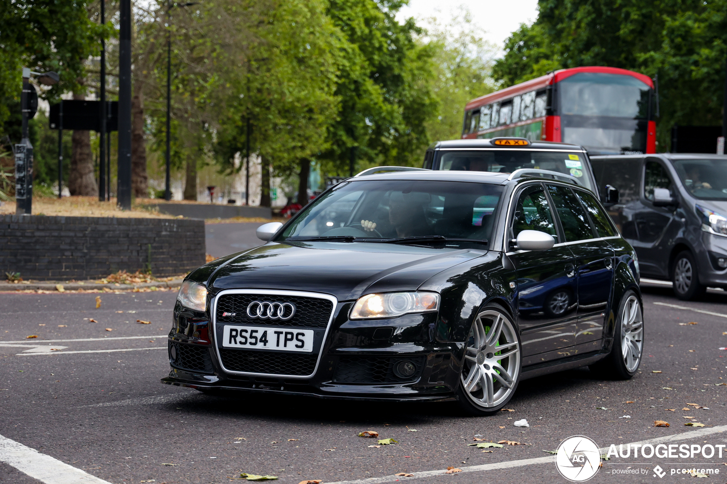 Audi RS4 Avant B7