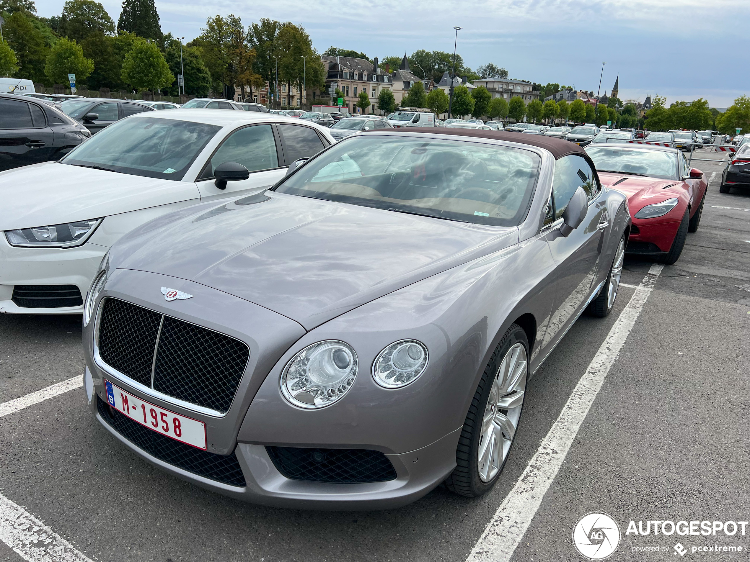 Bentley Continental GTC V8