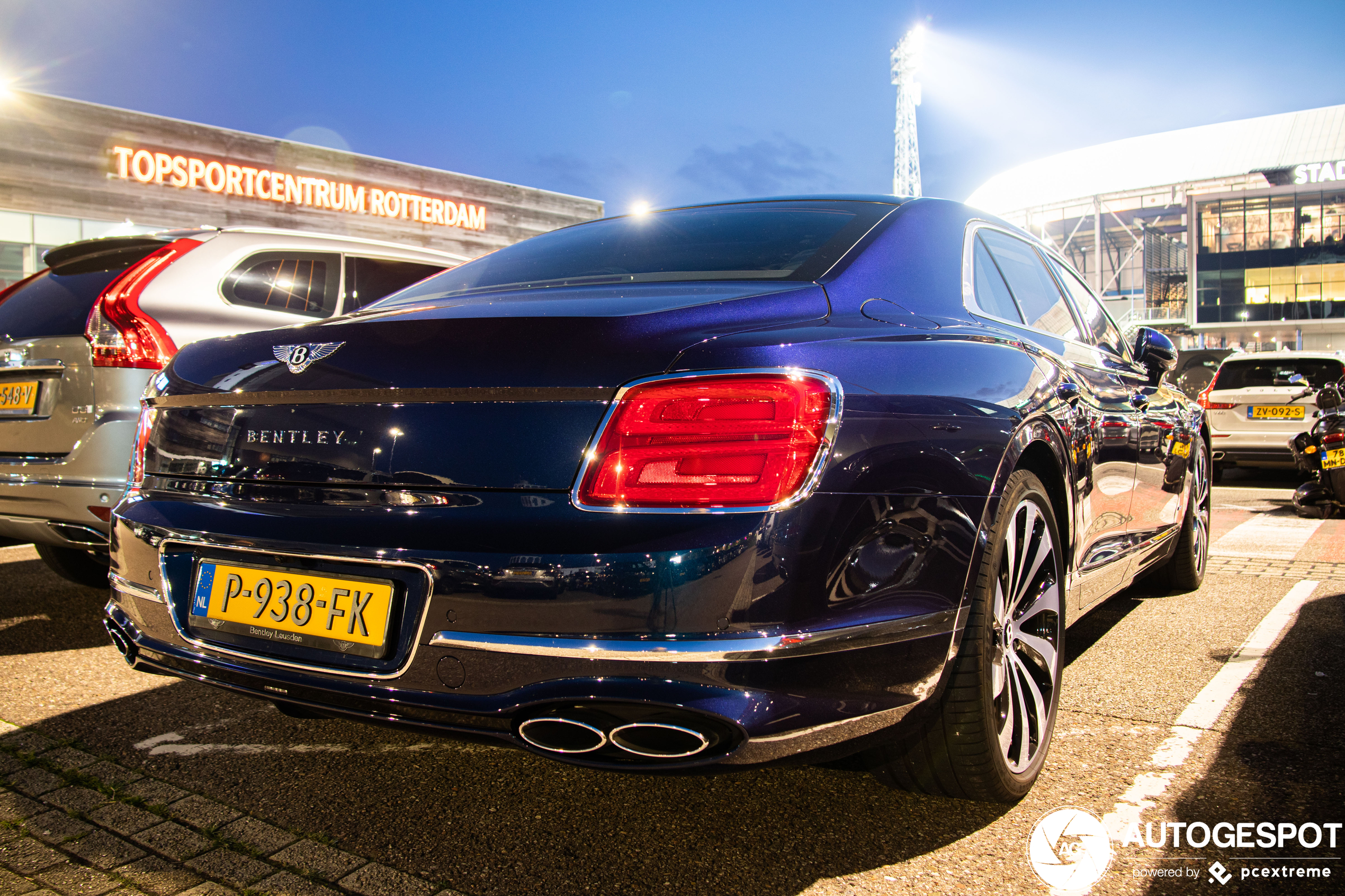 Bentley Flying Spur V8 2021