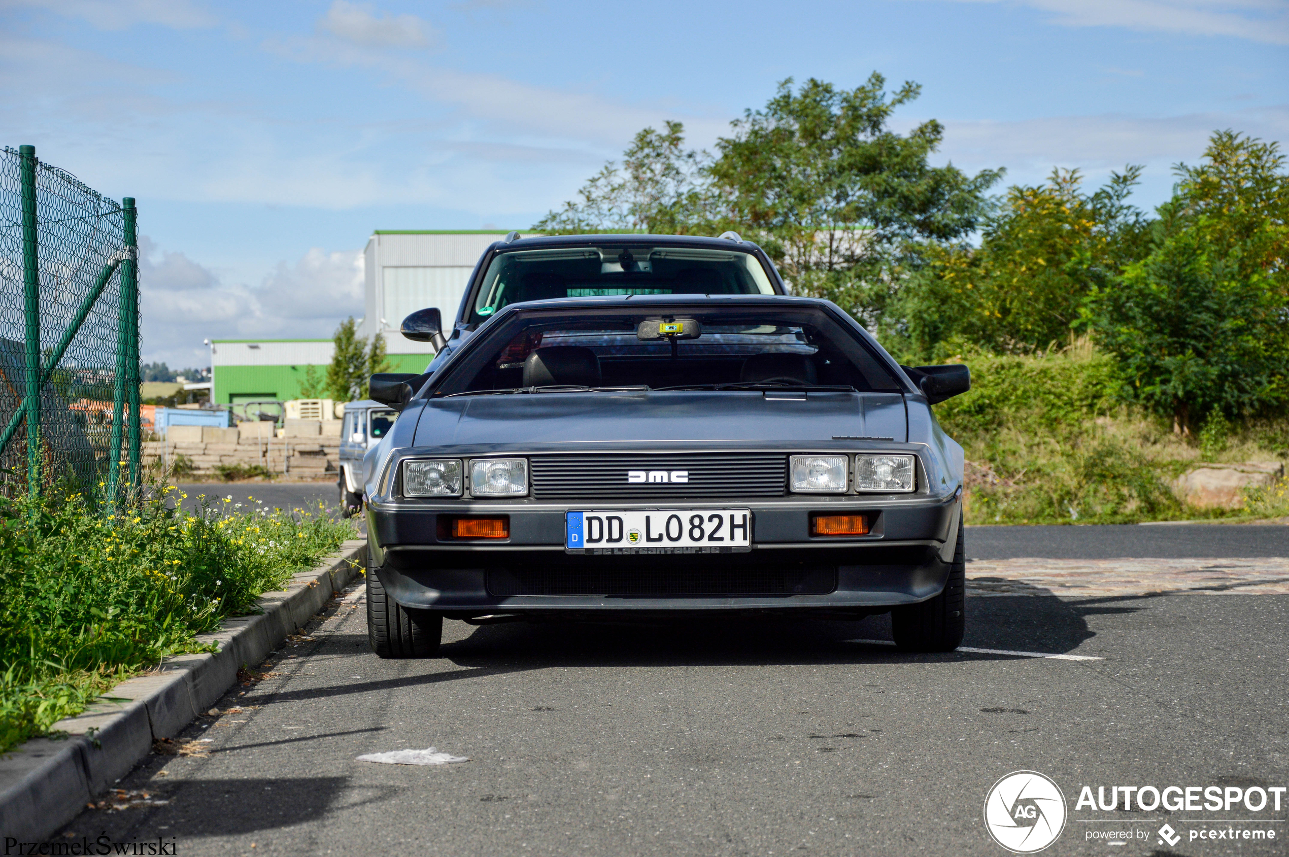 DeLorean DMC-12