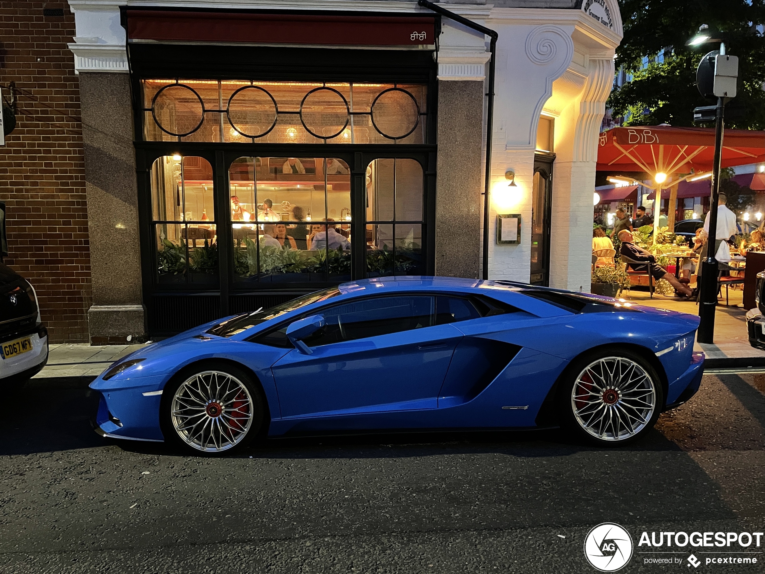 Lamborghini Aventador S LP740-4