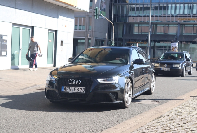 Audi RS4 Avant B8