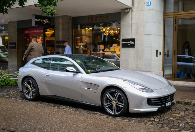 Ferrari GTC4Lusso