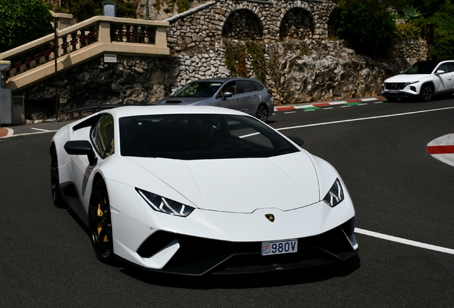 Lamborghini Huracán LP640-4 Performante