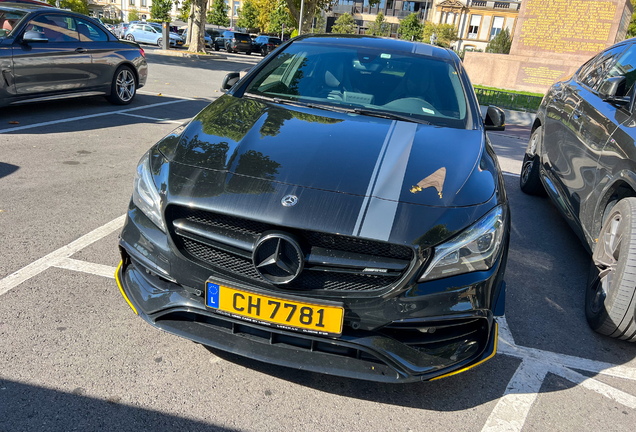 Mercedes-AMG CLA 45 Shooting Brake X117 Yellow Night Edition