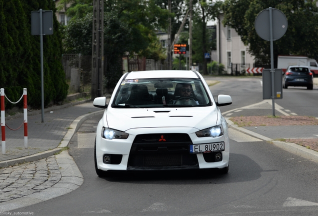 Mitsubishi Lancer Evolution X