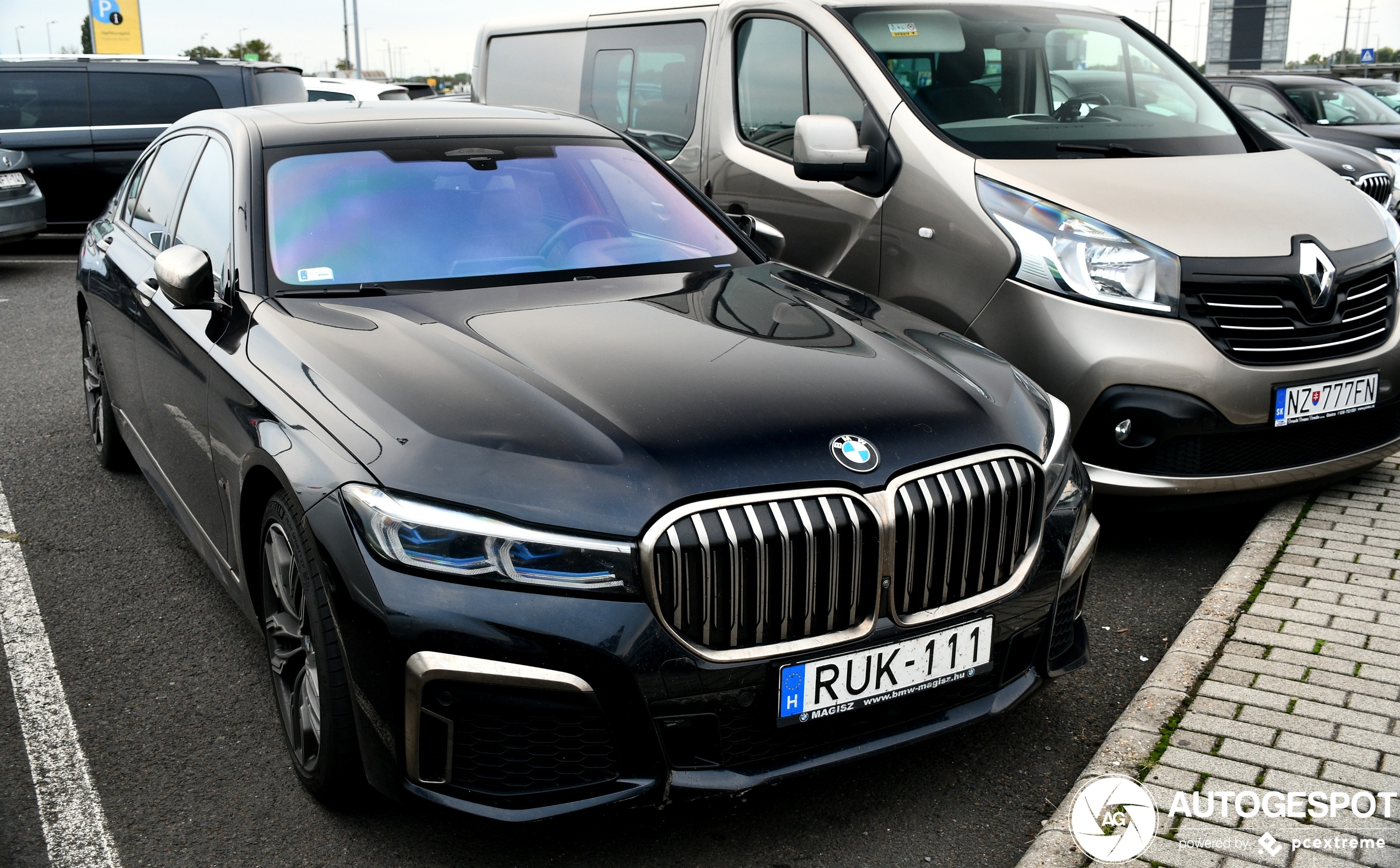 BMW M760Li xDrive 2019