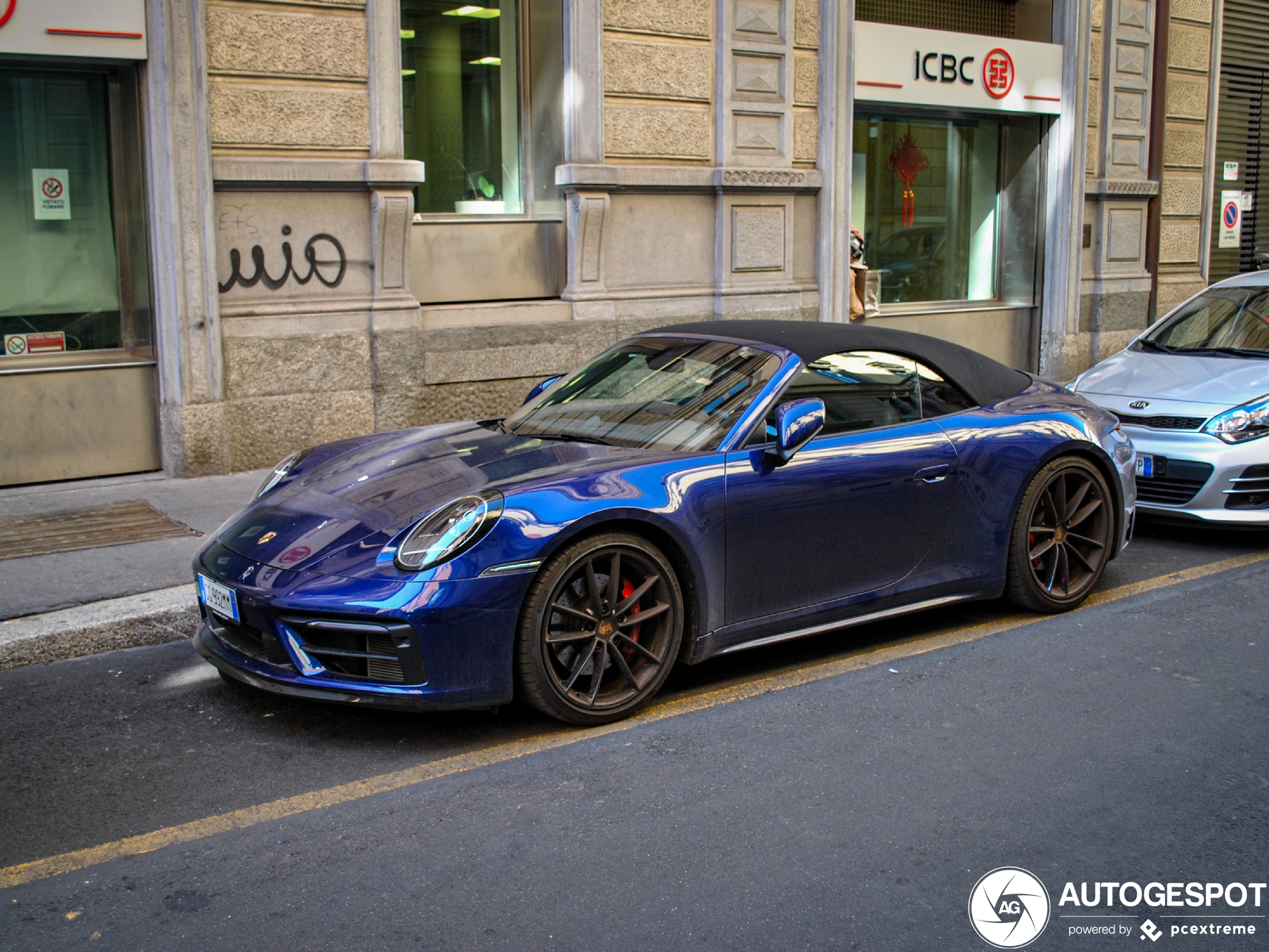 Porsche 992 Carrera 4S Cabriolet