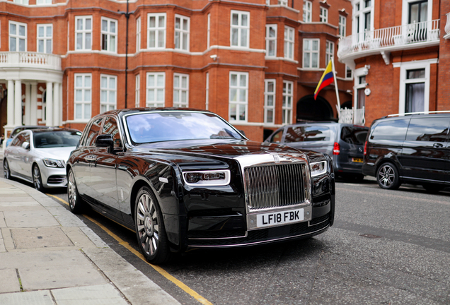 Rolls-Royce Phantom VIII EWB