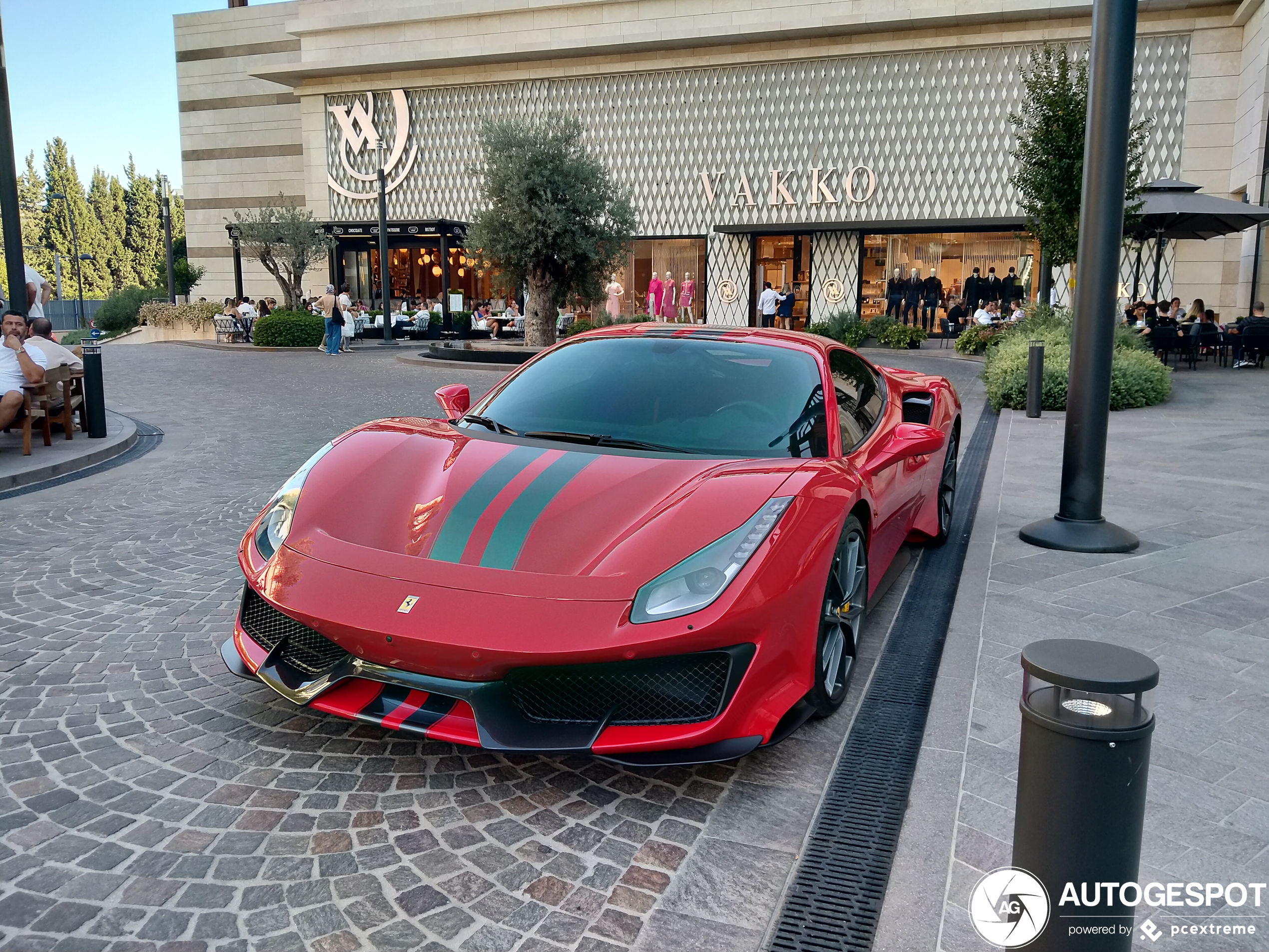 Ferrari 488 Pista