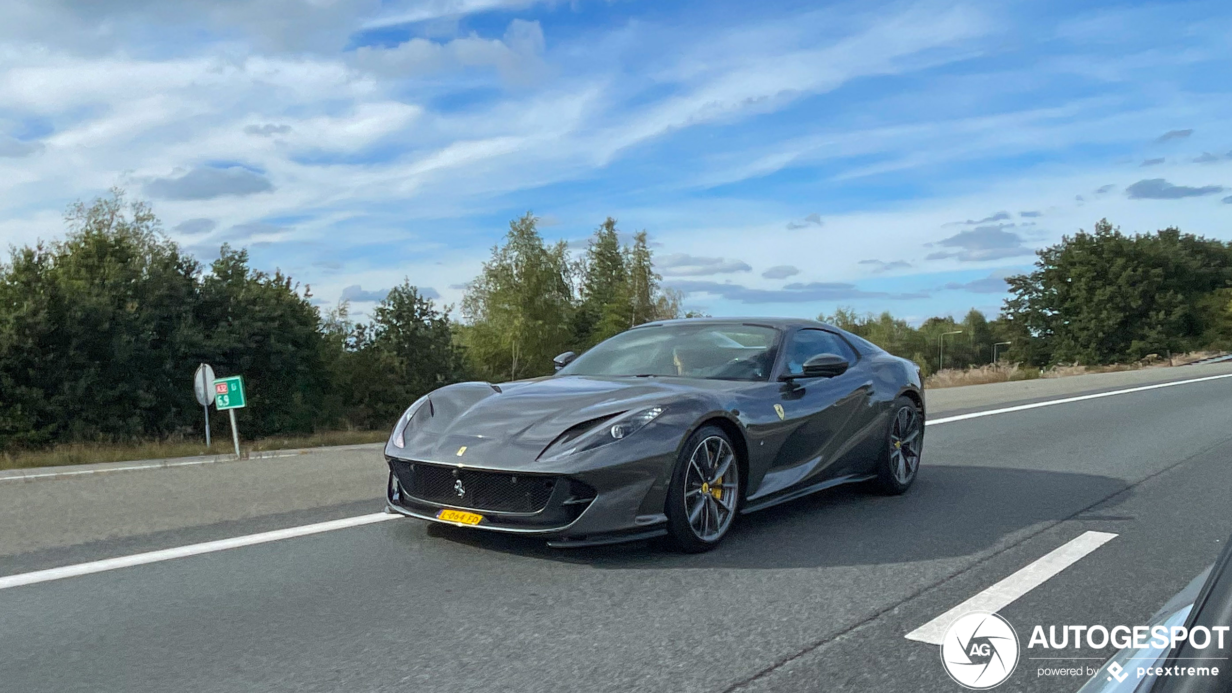 Ferrari 812 GTS