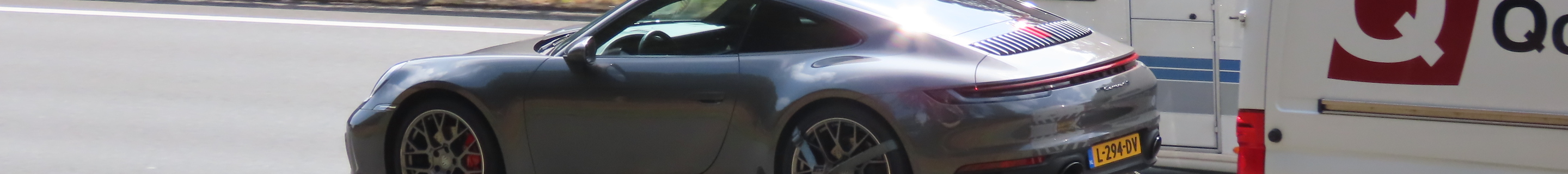 Porsche 992 Carrera 4S