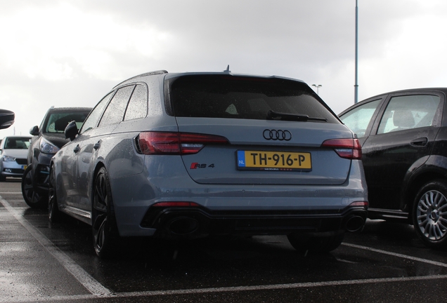 Audi RS4 Avant B9