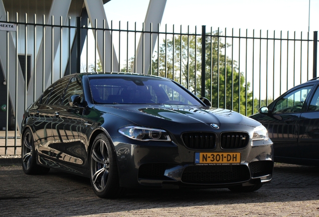 BMW M5 F10 2014