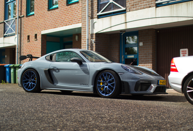 Porsche 718 Cayman GT4 RS Weissach Package