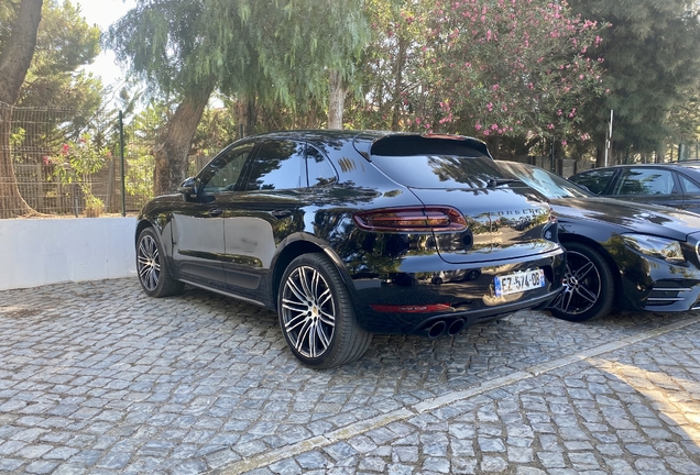 Porsche 95B Macan GTS