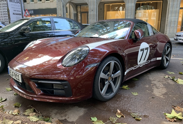 Porsche 992 Targa 4S Heritage Design Edition