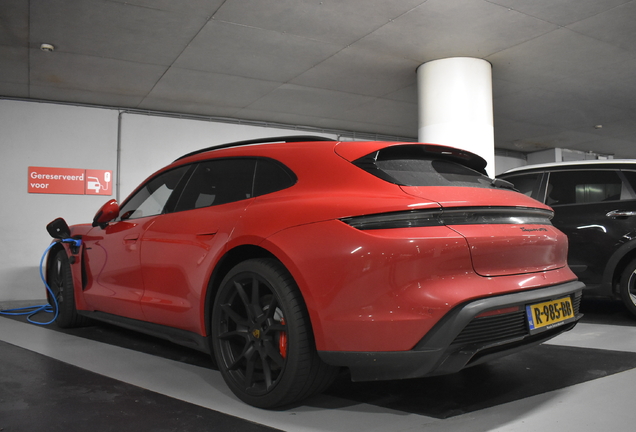 Porsche Taycan GTS Sport Turismo