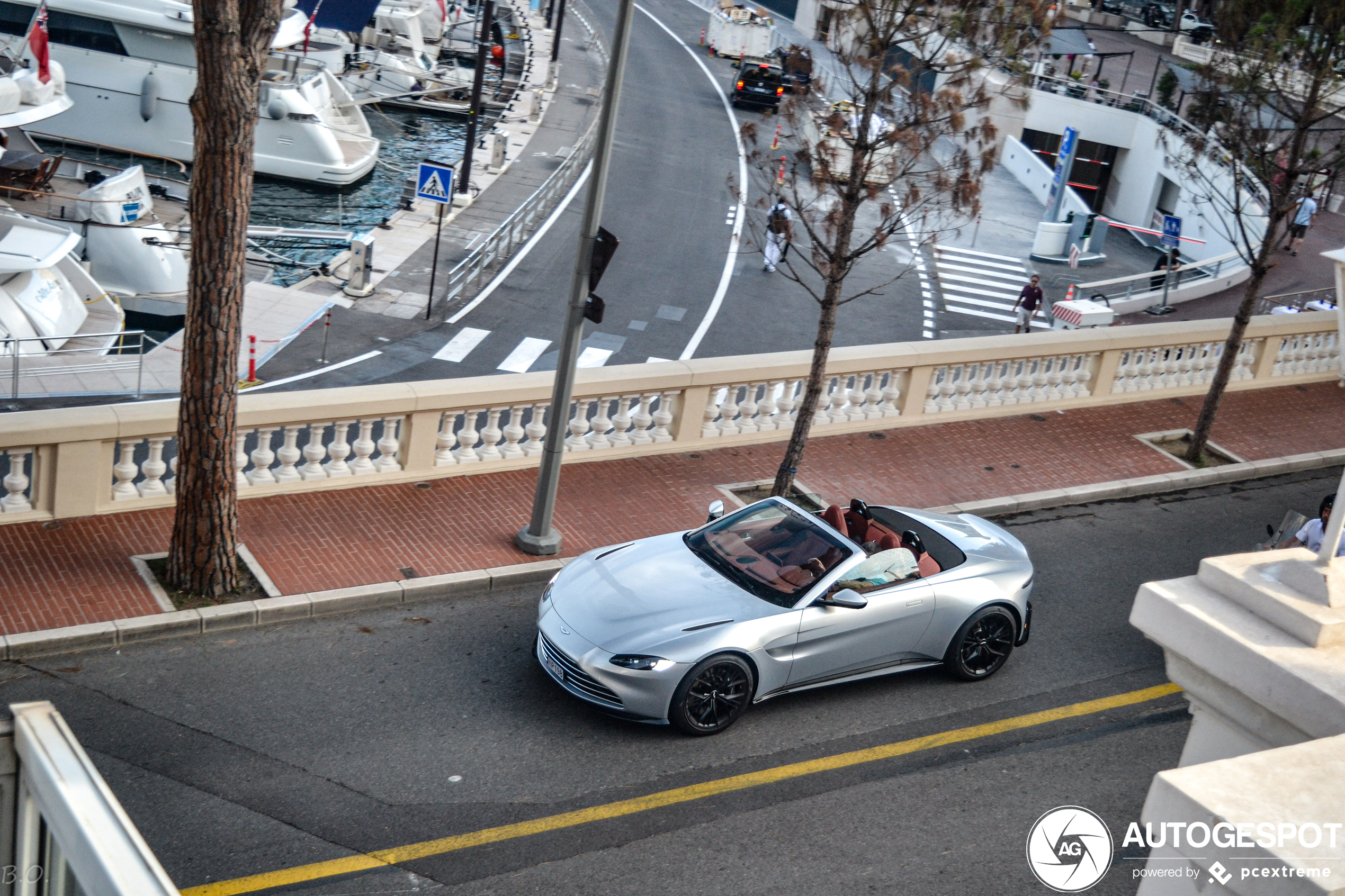 Aston Martin V8 Vantage Roadster 2020