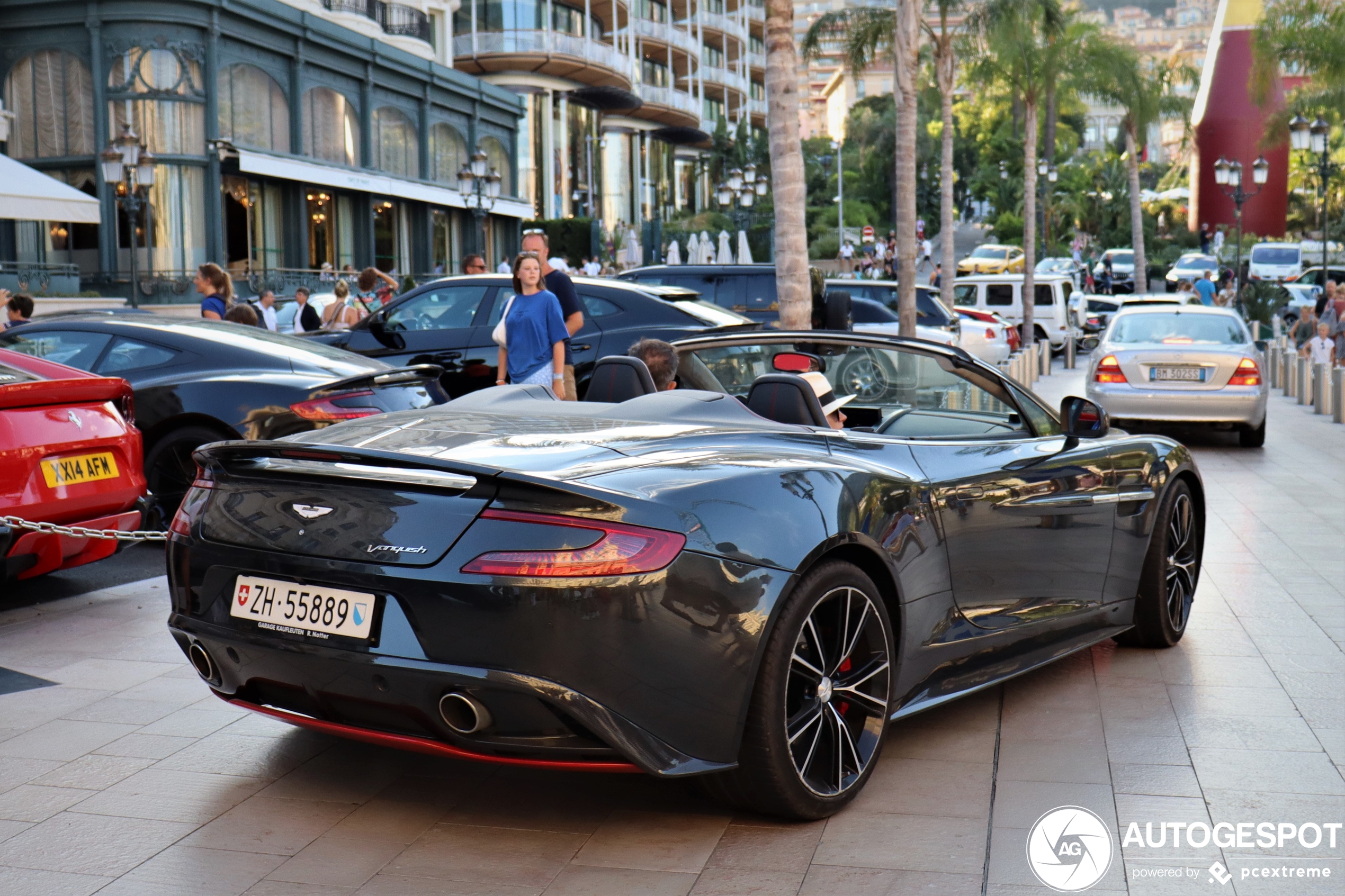 Aston Martin Vanquish Volante