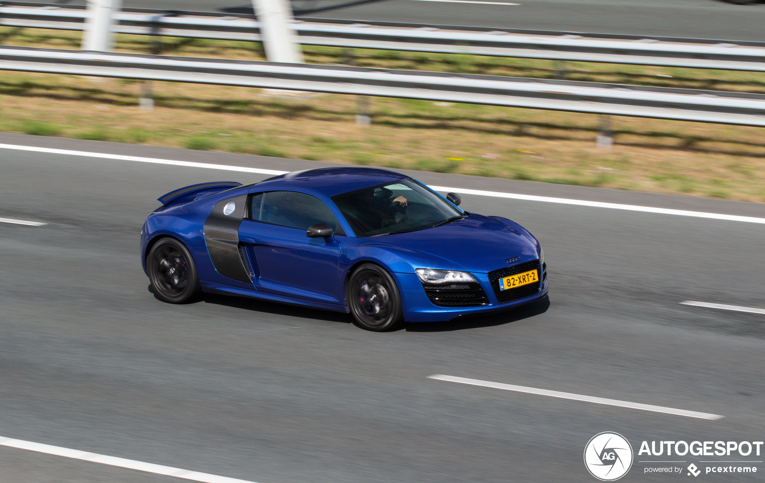 Audi R8 V10