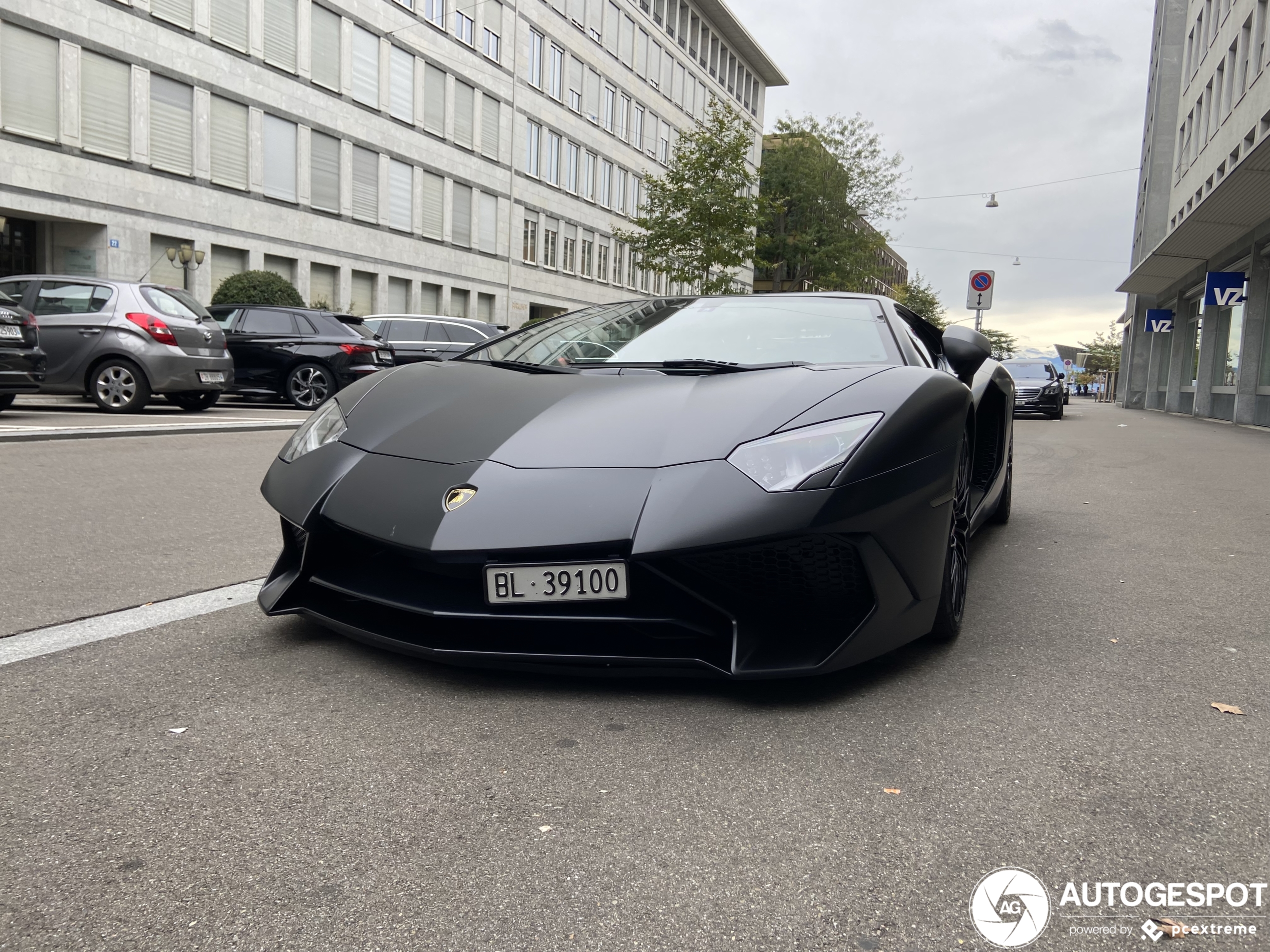 Lamborghini Aventador LP750-4 SuperVeloce