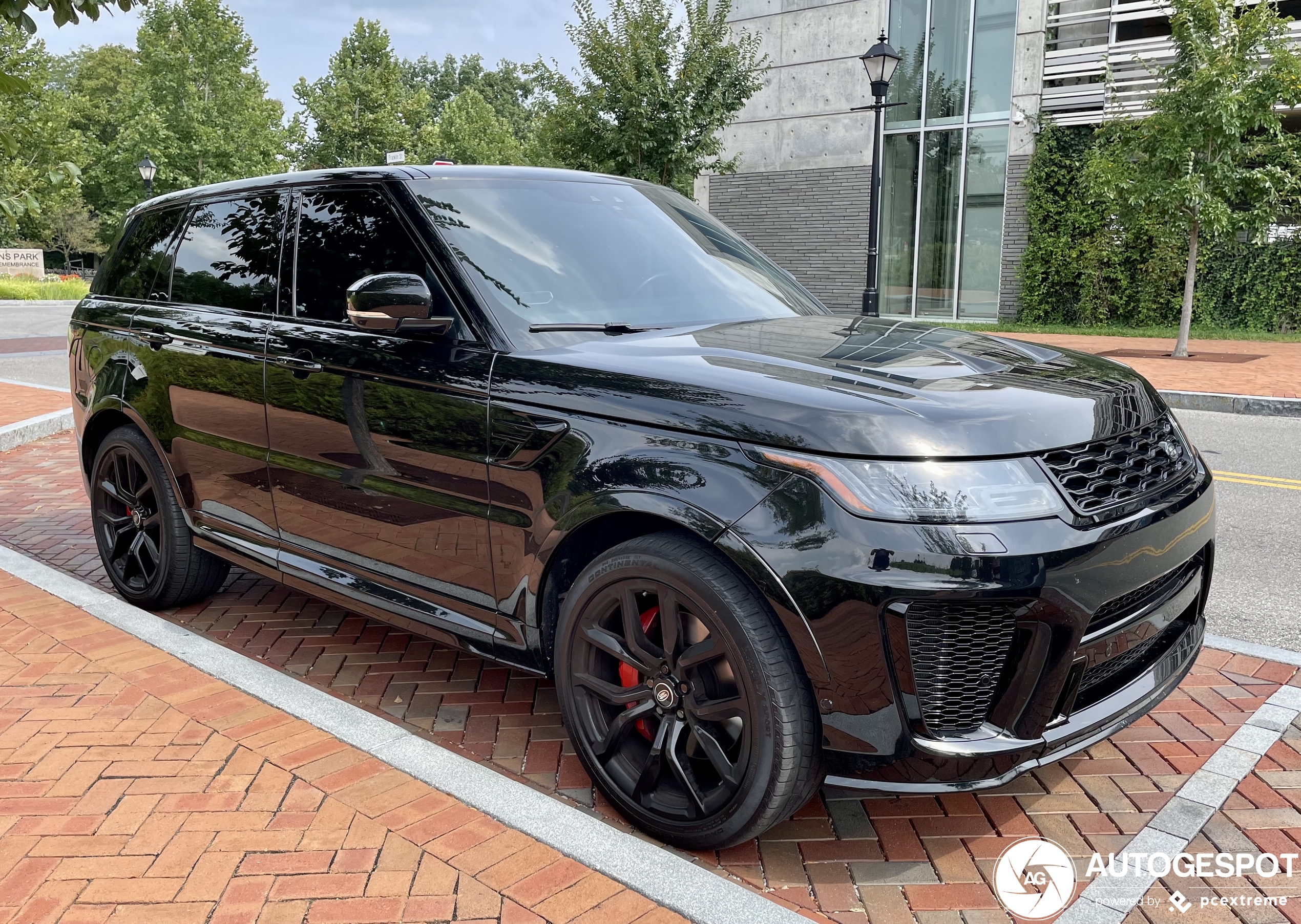 Land Rover Range Rover Sport SVR 2018