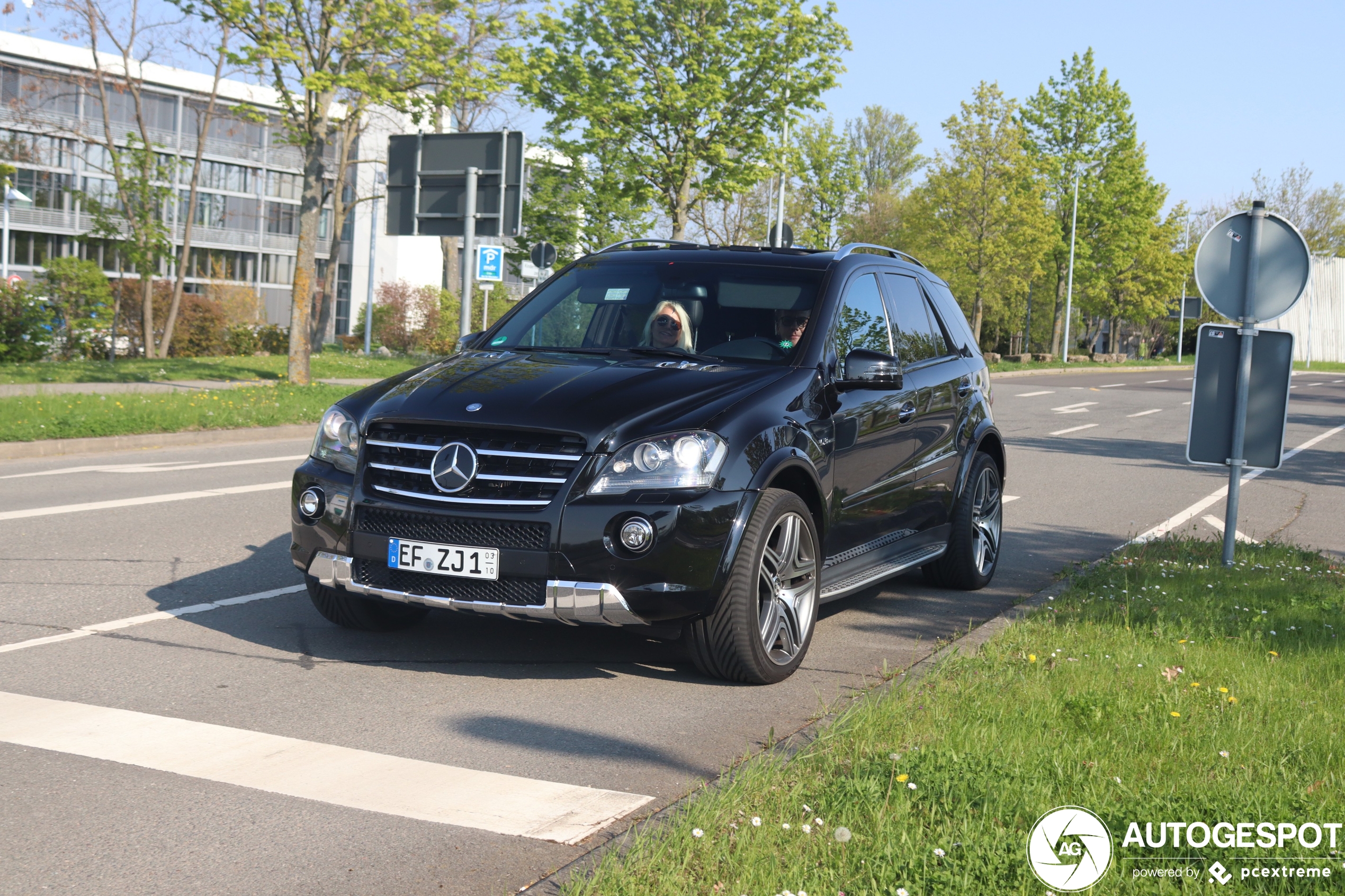 Mercedes-Benz ML 63 AMG 10th Anniversary