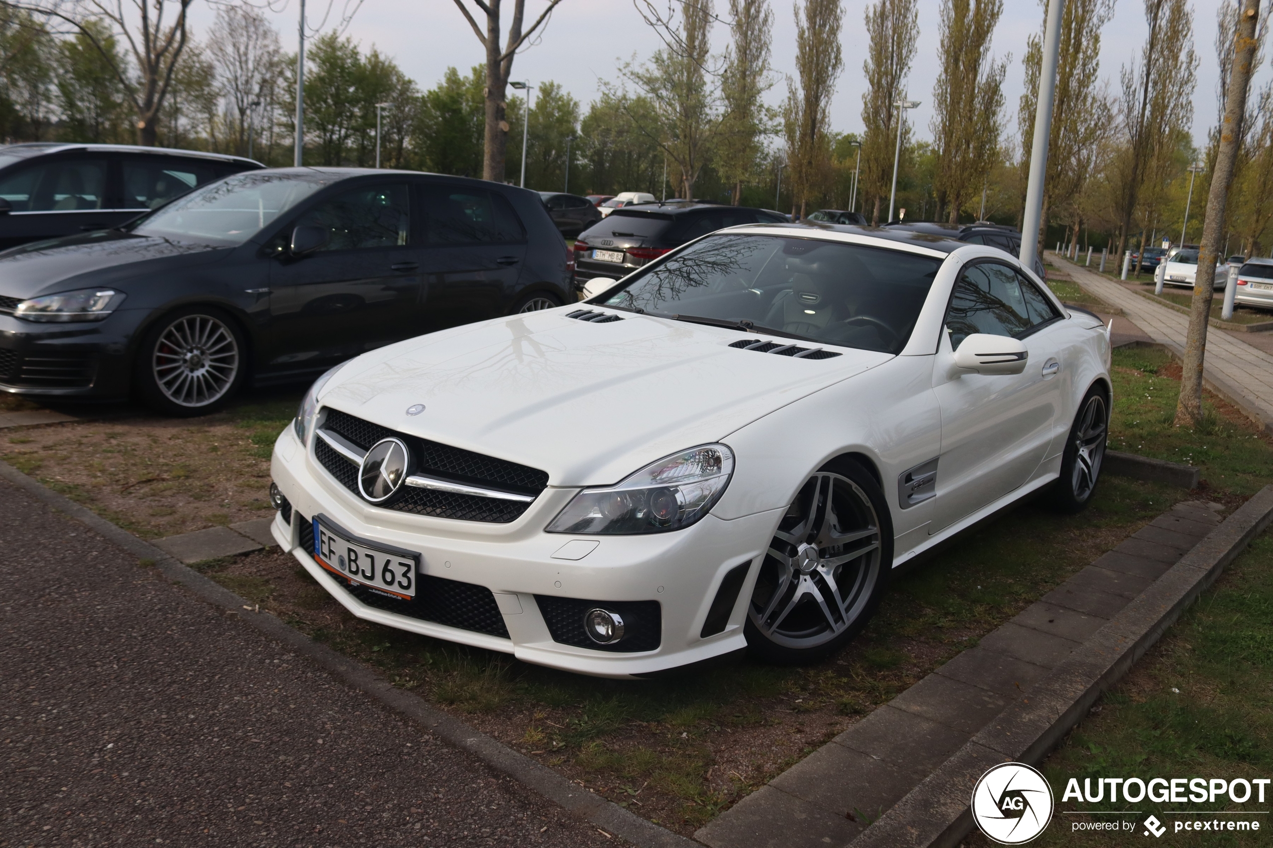 Mercedes-Benz SL 63 AMG