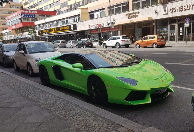 Lamborghini Aventador LP700-4