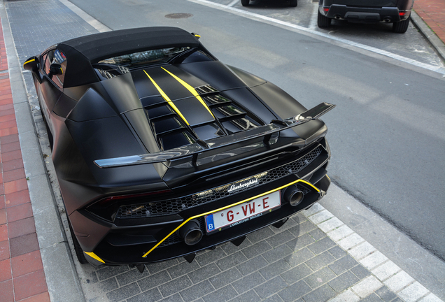 Lamborghini Huracán LP640-4 EVO Spyder