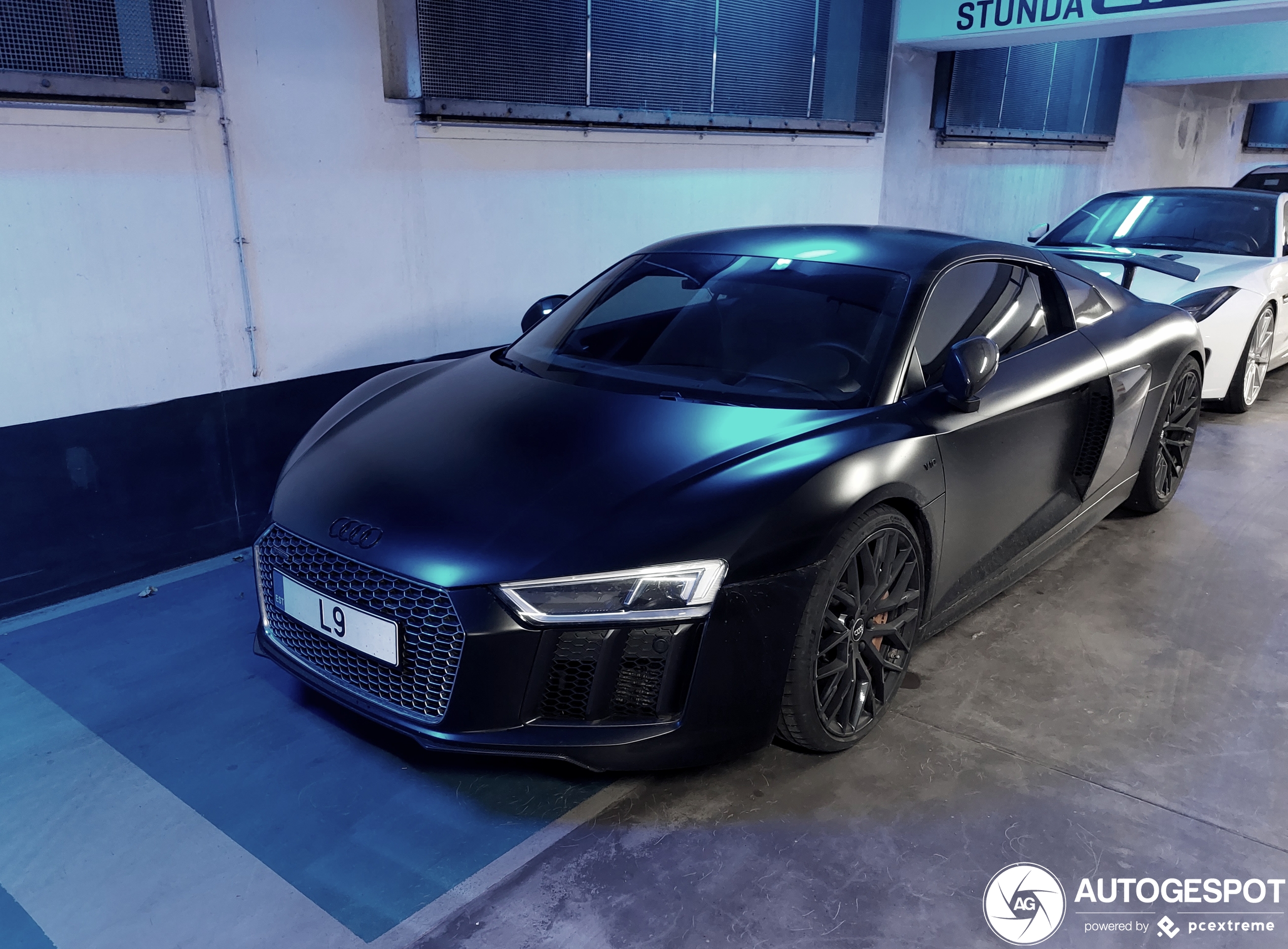 Audi R8 V10 Plus 2015