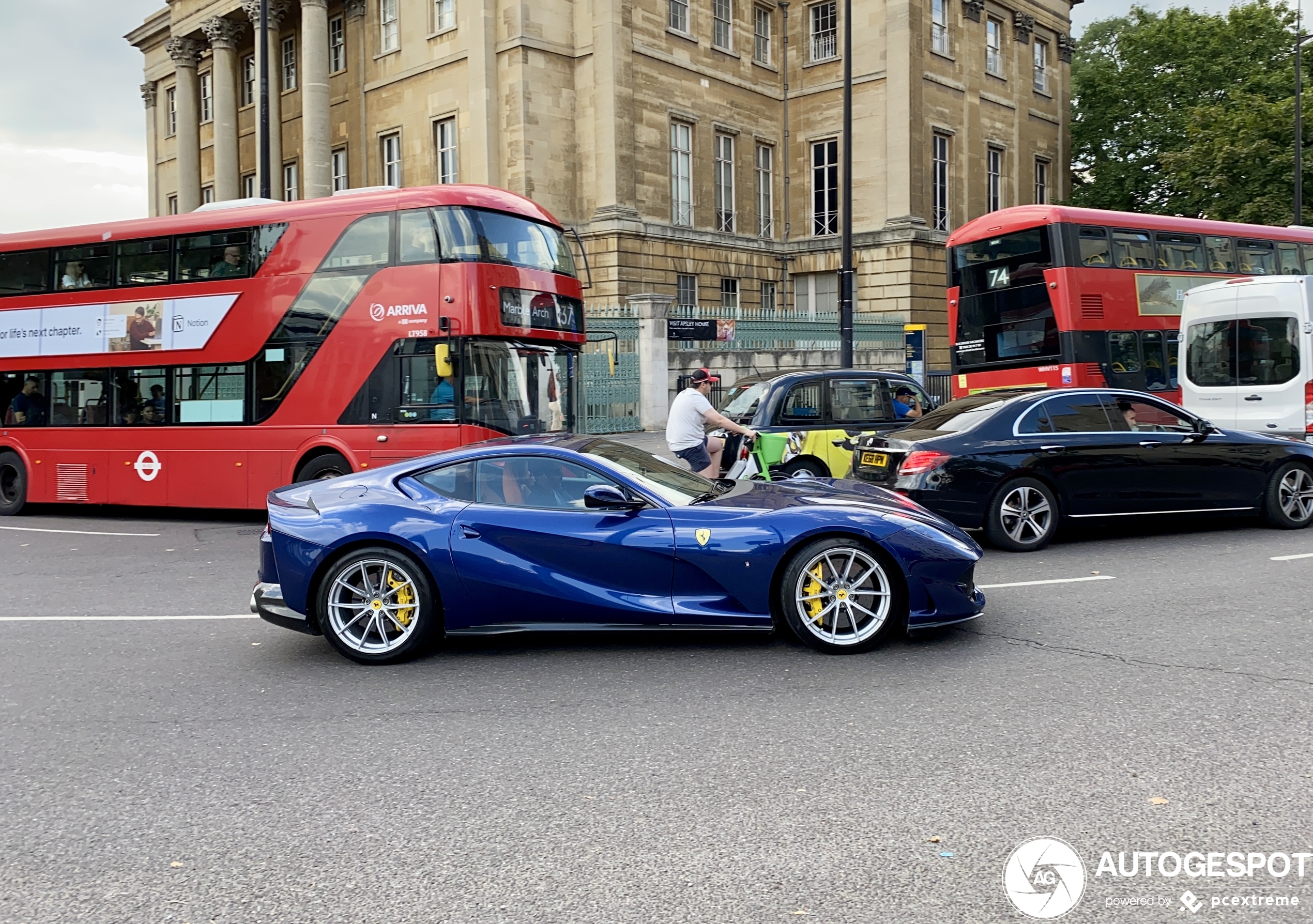 Ferrari 812 Superfast