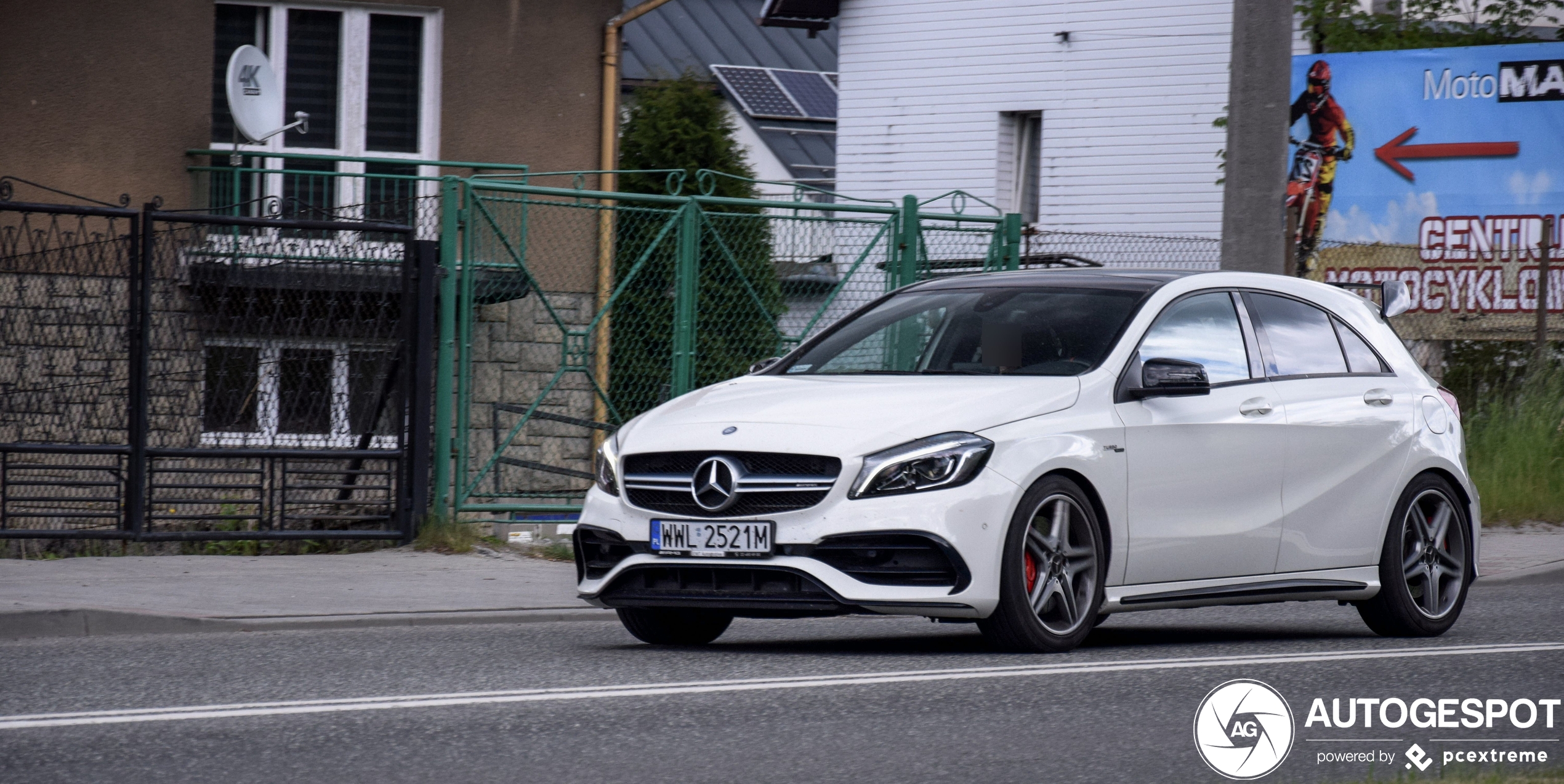 Mercedes-AMG A 45 W176 2015