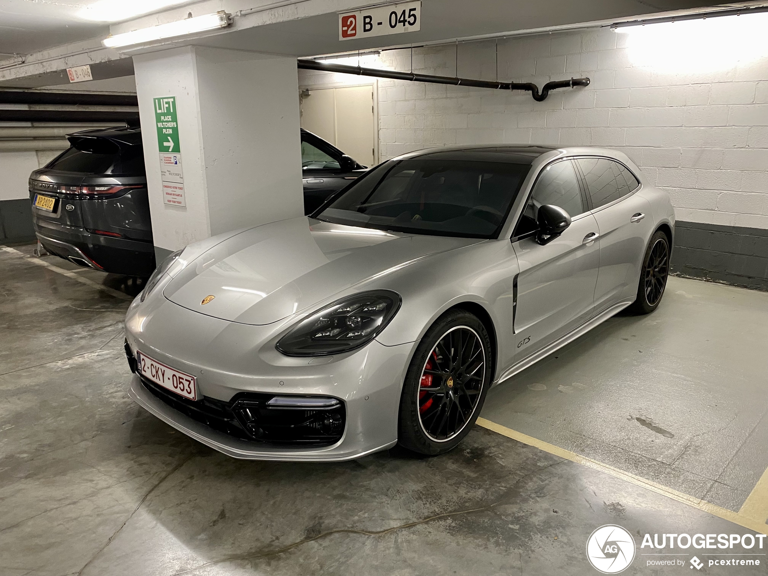 Porsche 971 Panamera GTS Sport Turismo