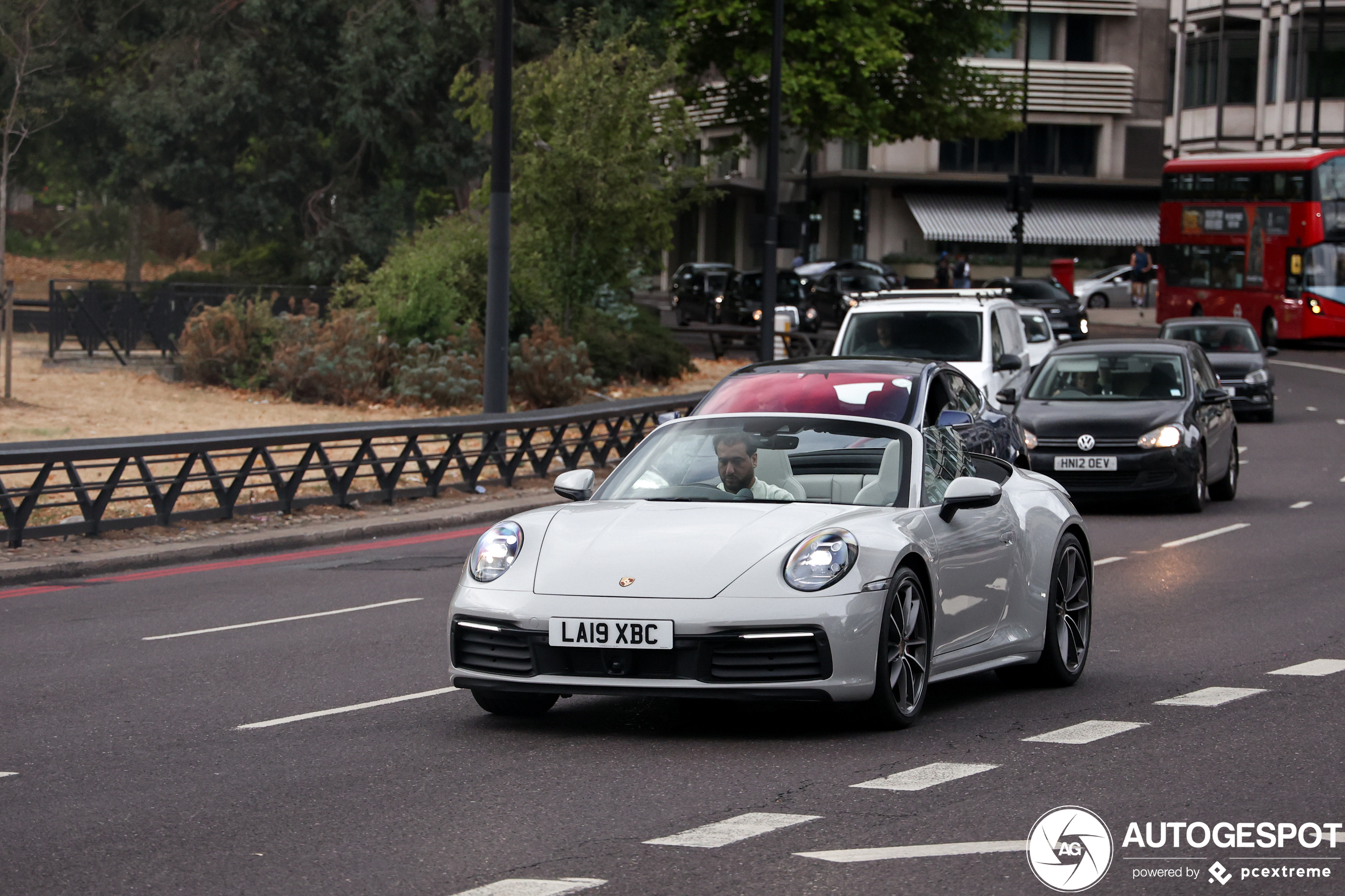 Porsche 992 Carrera 4S Cabriolet