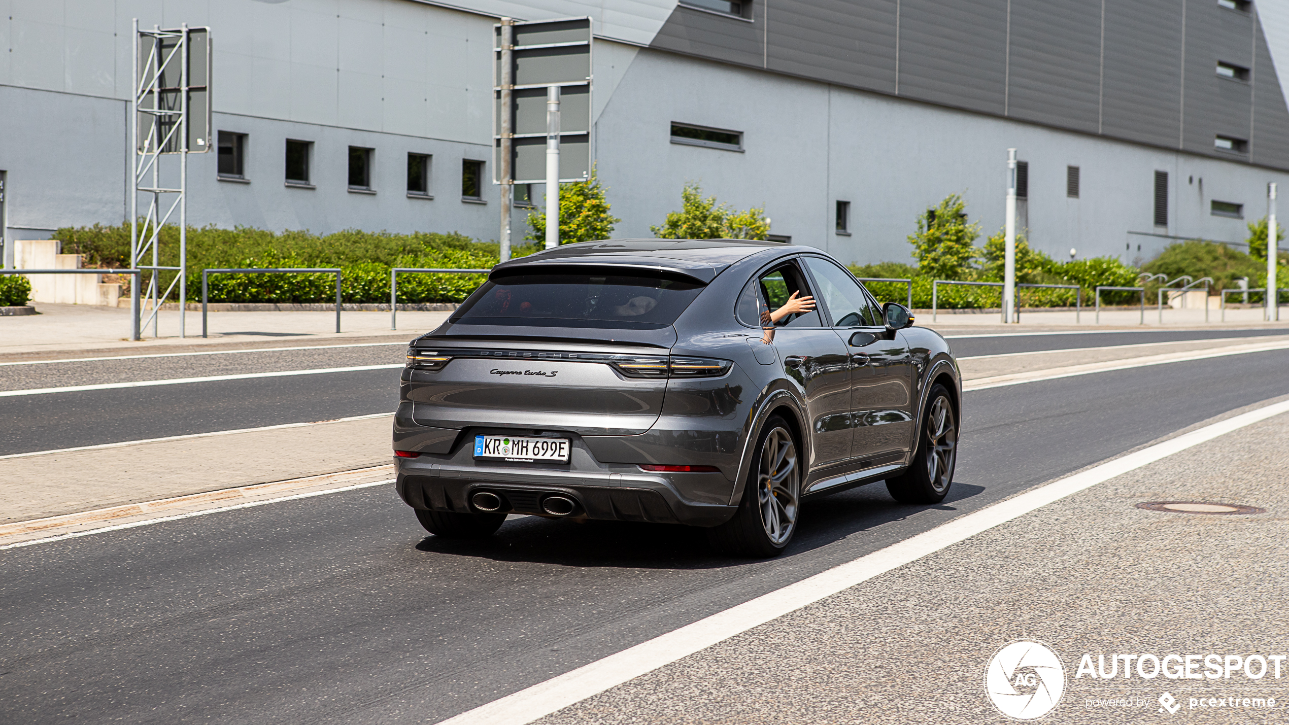 Porsche Cayenne Coupé Turbo S E-Hybrid