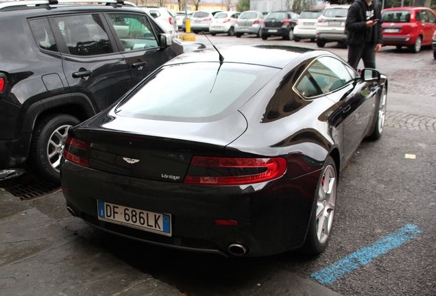 Aston Martin V8 Vantage