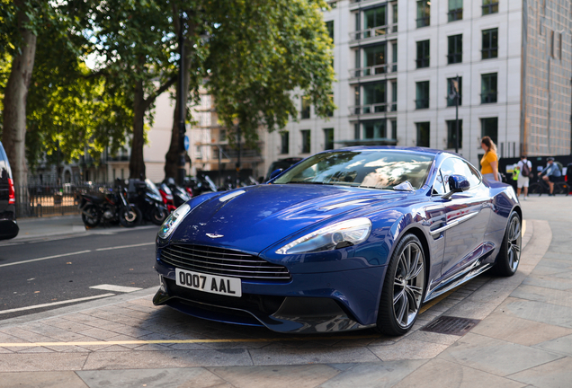 Aston Martin Vanquish 2013