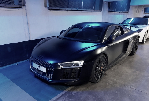 Audi R8 V10 Plus 2015