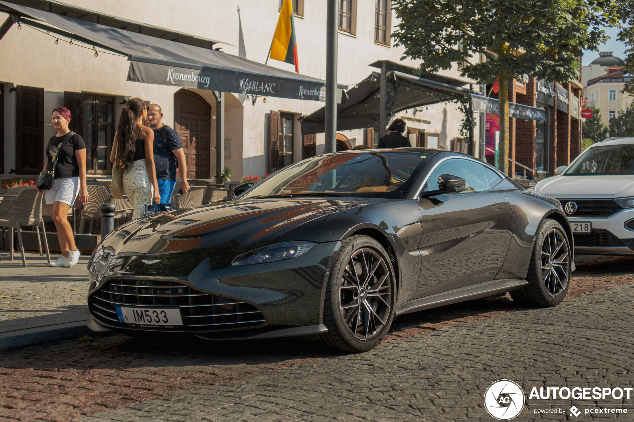 Aston Martin V8 Vantage 2018