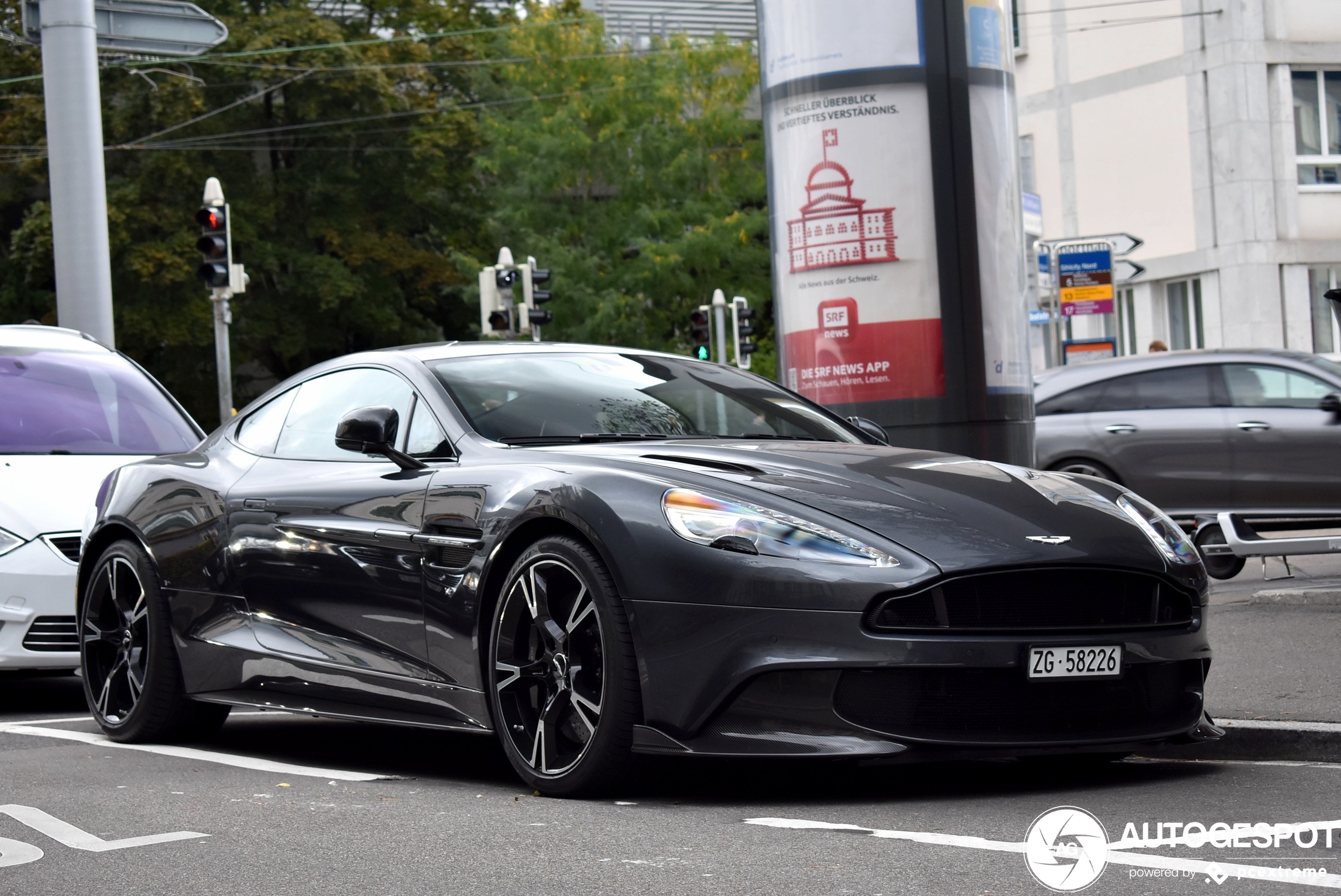 Aston Martin Vanquish S 2017