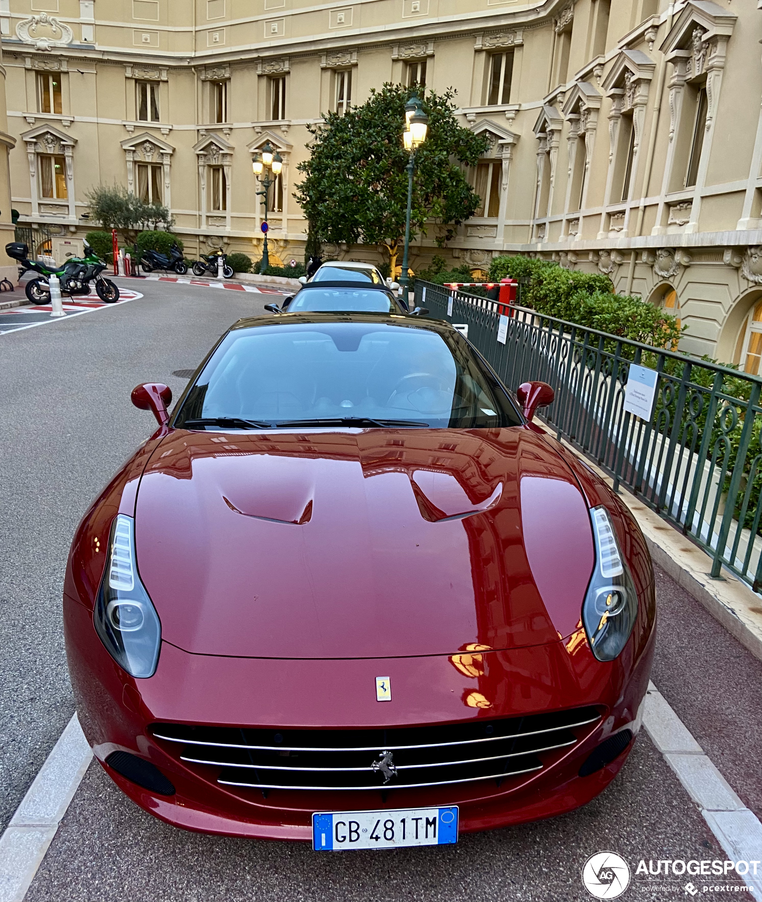 Ferrari California T