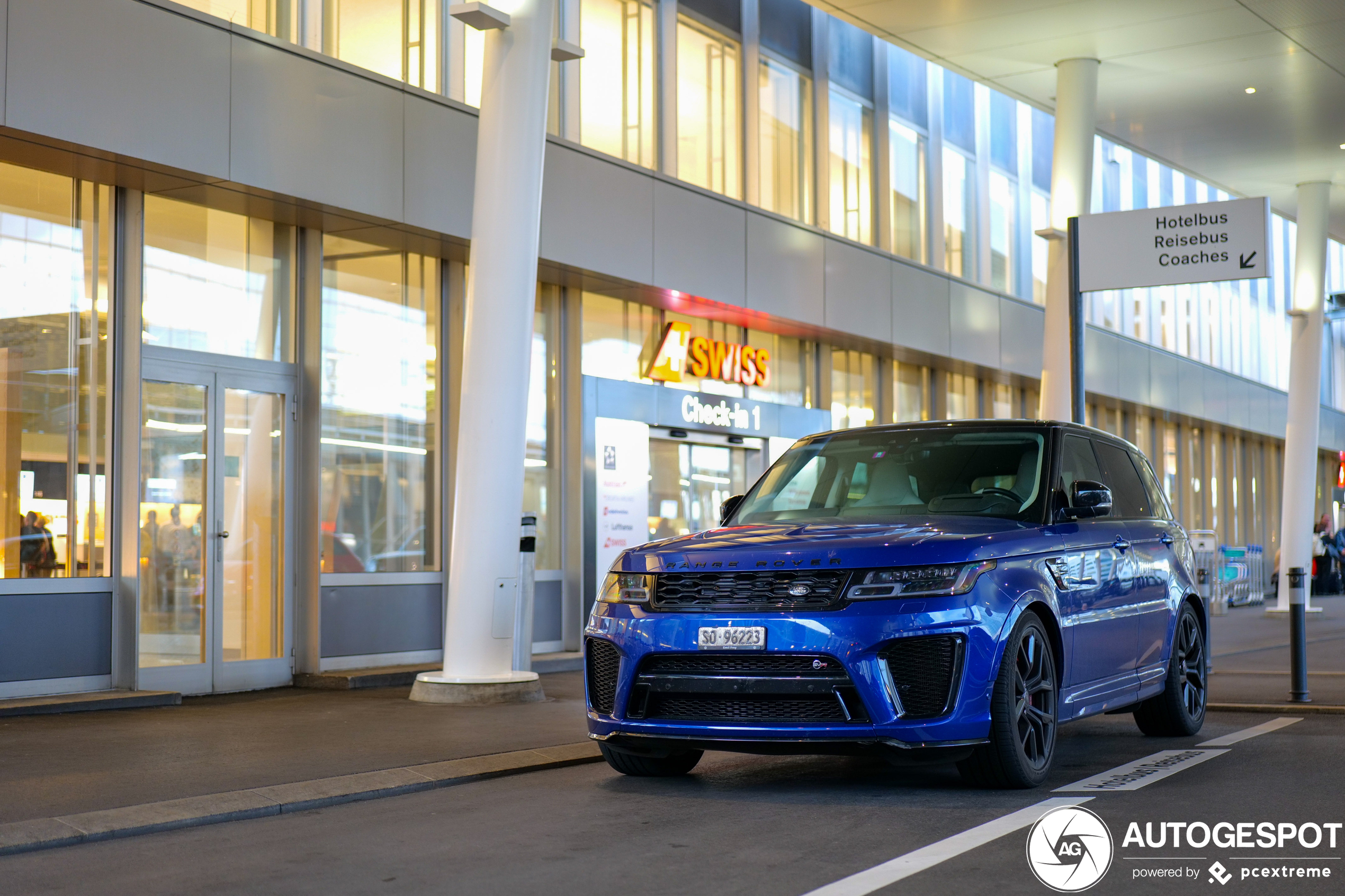 Land Rover Range Rover Sport SVR 2018