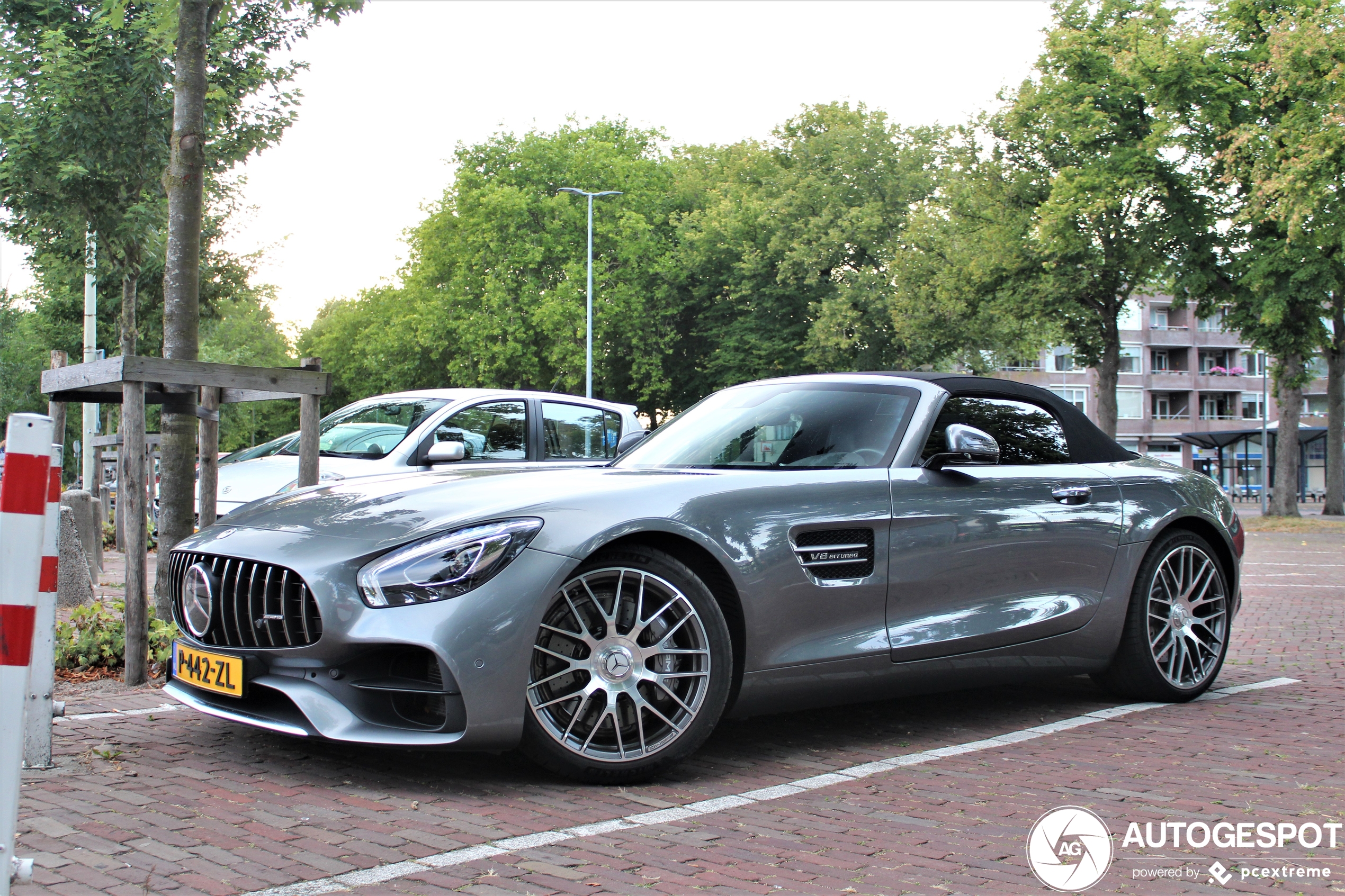 Mercedes-AMG GT Roadster R190