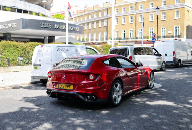 Ferrari FF