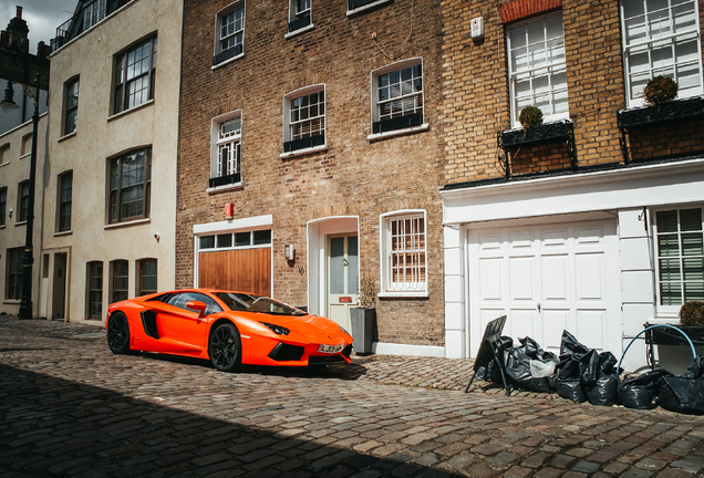 Lamborghini Aventador LP700-4