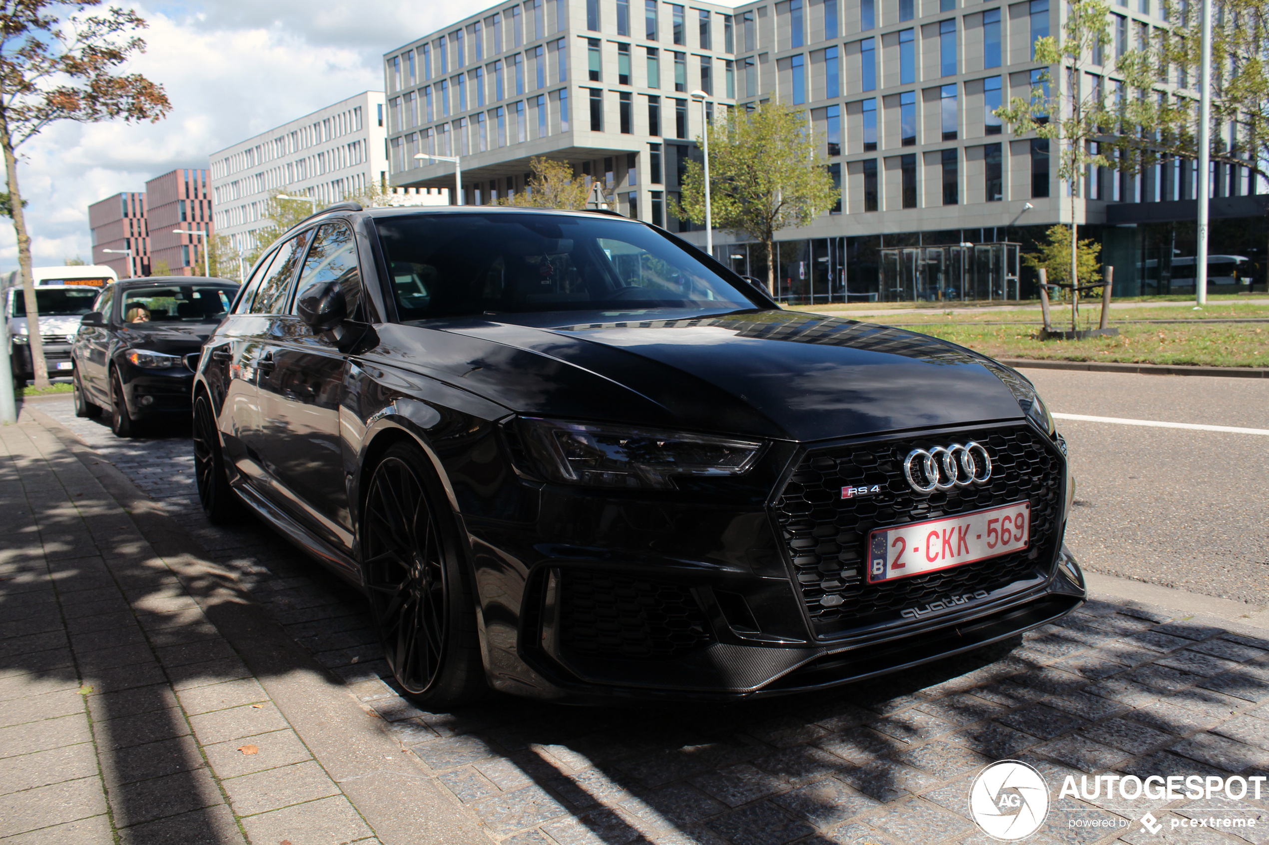 Audi RS4 Avant B9